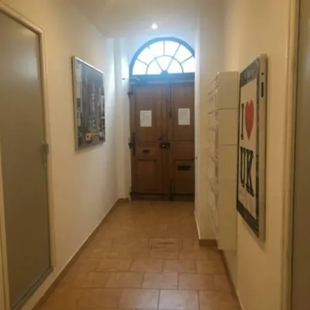 Nice Studio With Mezzanine For 4 People In Center Appartement Cannes